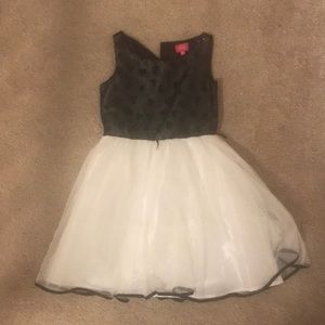 Girls youth size 8 dress